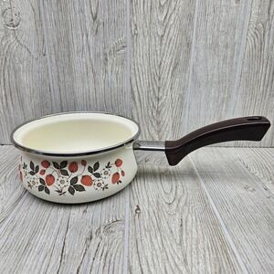 Vintage Sheffield Strawberries 'n Cream‎ Enamel Saucepan 7in Floral Retro Taiwan